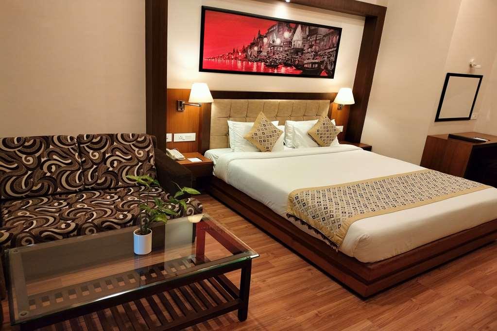 Ramada By Wyndham Varanasi Katesar Chandauli Rum bild