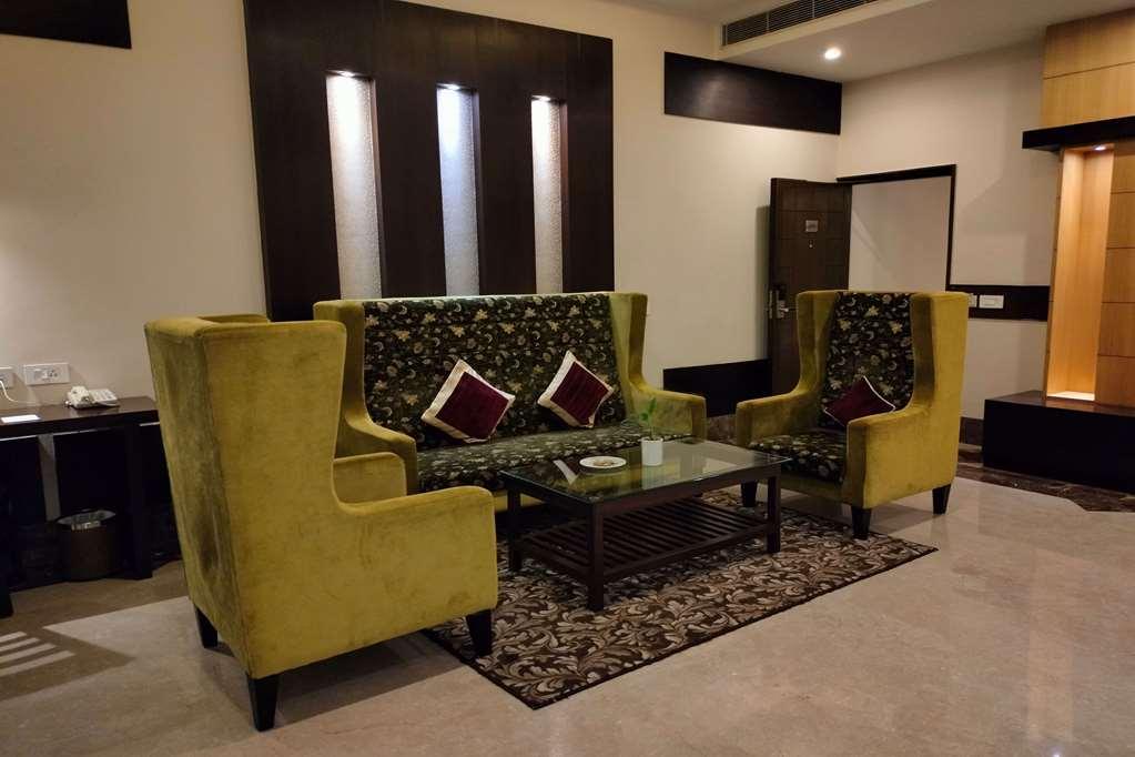 Ramada By Wyndham Varanasi Katesar Chandauli Rum bild